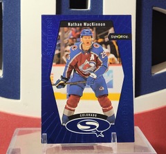 Nathan MacKinnon 2023-24 - Starquest Blue /199 Synergy Upper Deck